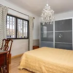 Lisbon South Bay בית אירוח *