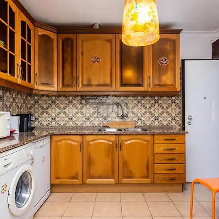 Lisbon South Bay Homestay